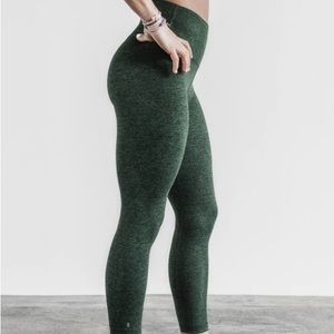 Nobull high rise heather 7/8 leggings